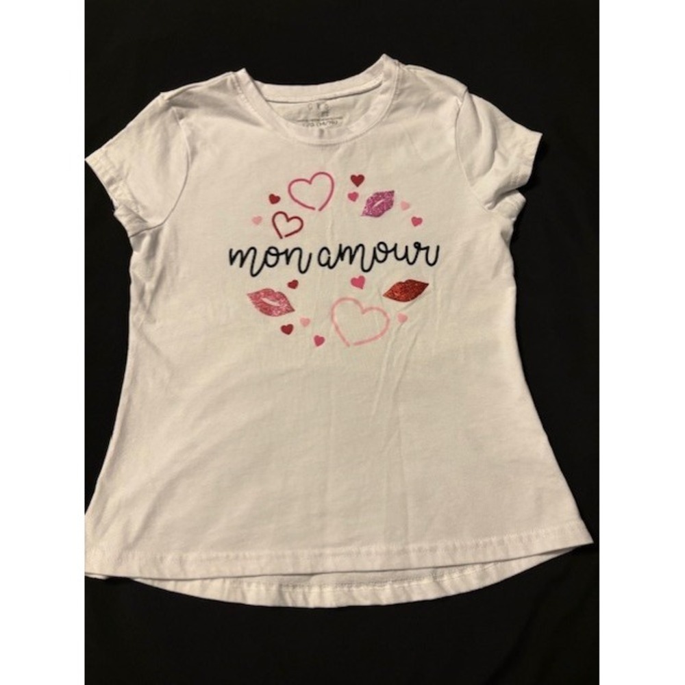 CRB girls Valentine's Day white tee with hearts and lips "Mon amour" size 14/16